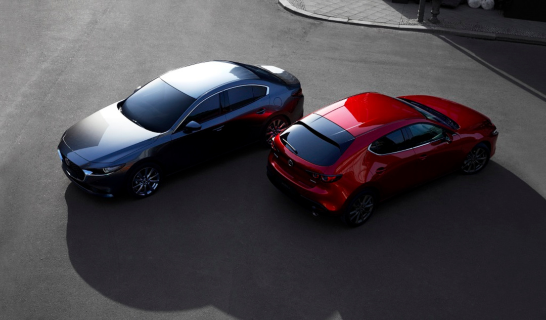 SMALL_圖一：All-New Mazda3於今日正式展開預接單作業，接單價格自新台幣81萬元起，預計於今年7月開始交車。